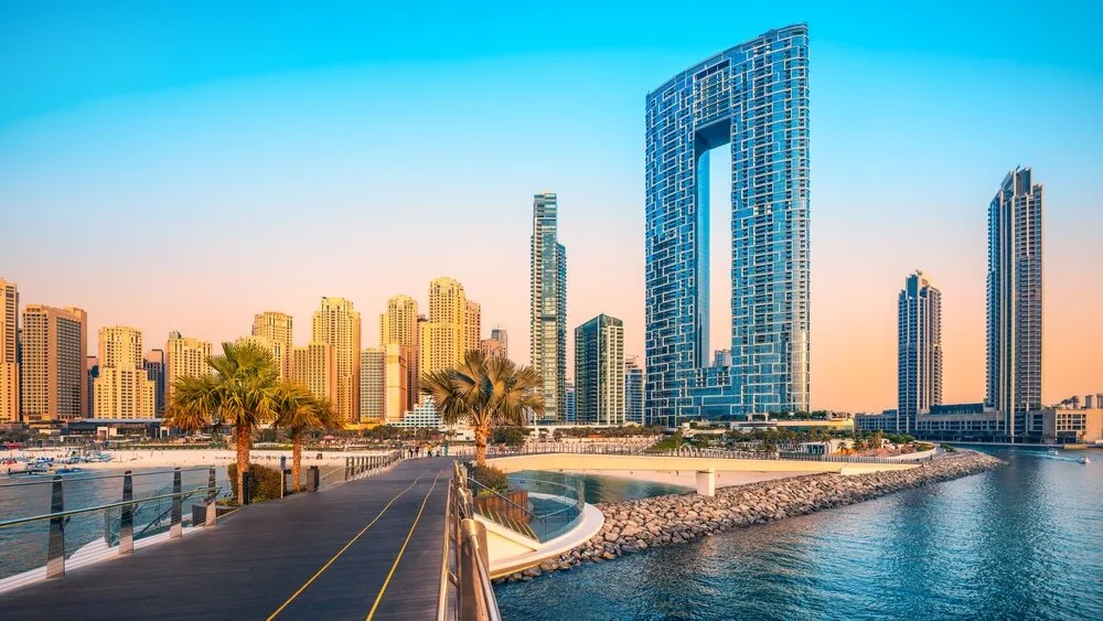 Traveling to the UAE: Essential Tips for First-Time Visitors
